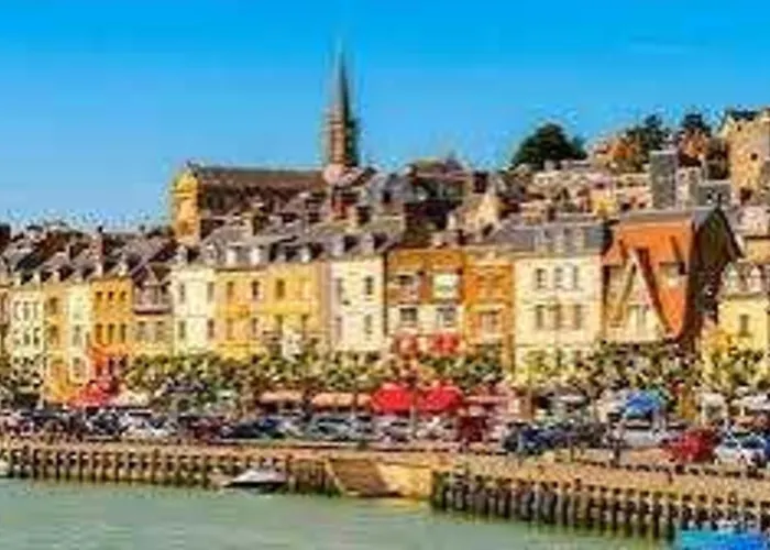 아파트 Close To The *